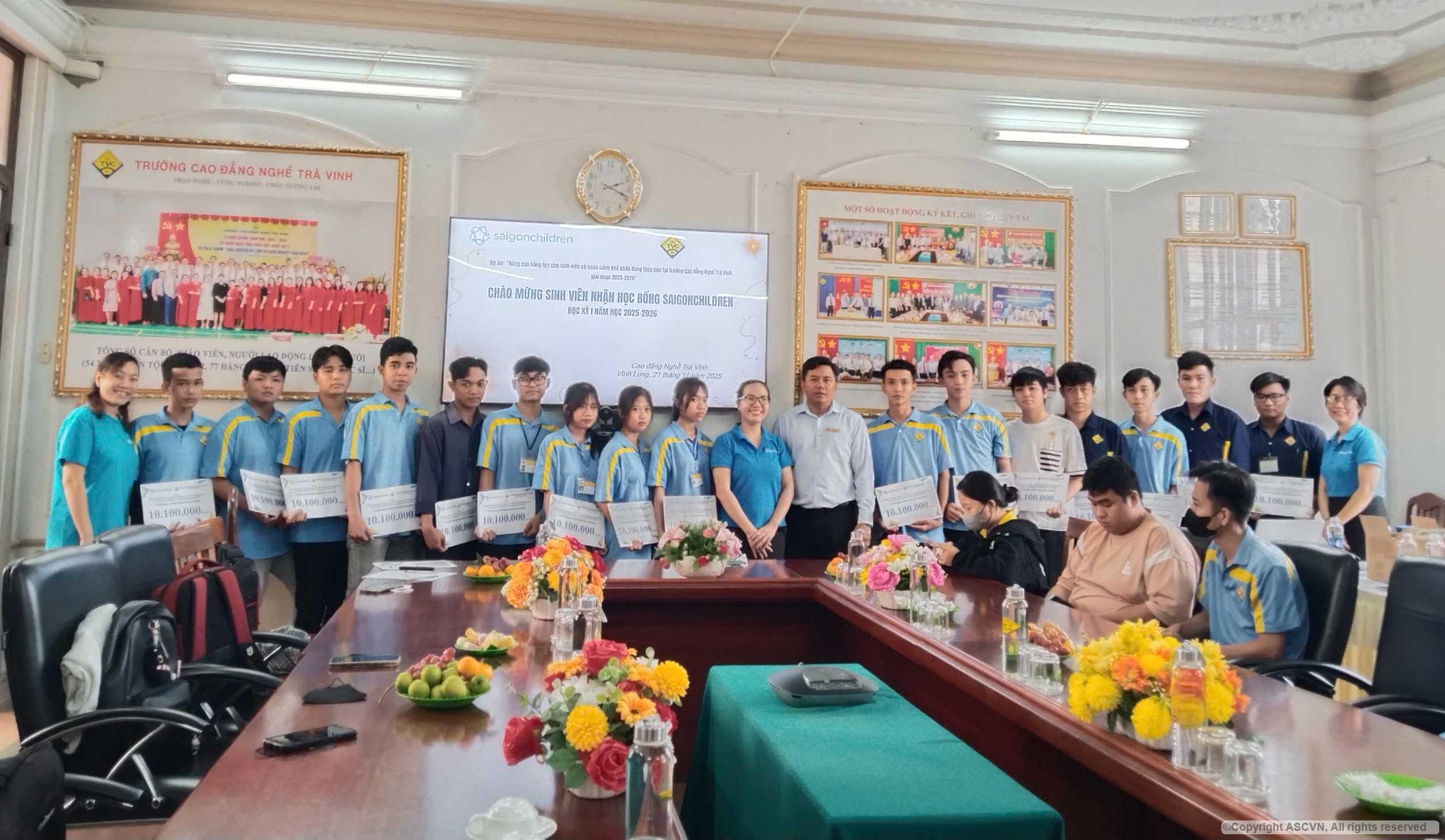 Trường Cao đẳng Nghề Trà Vinh tổ chức họp mặt HSSV nhận học bổng dự án SaigonChildren Charity giai đoạn 2025-2028